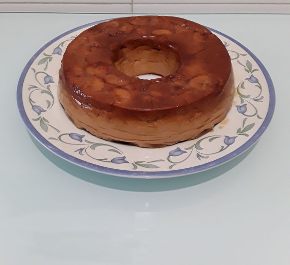 FLAN DULCE DE LECHE CON PLÁTANO Y GALLETAS MARIA